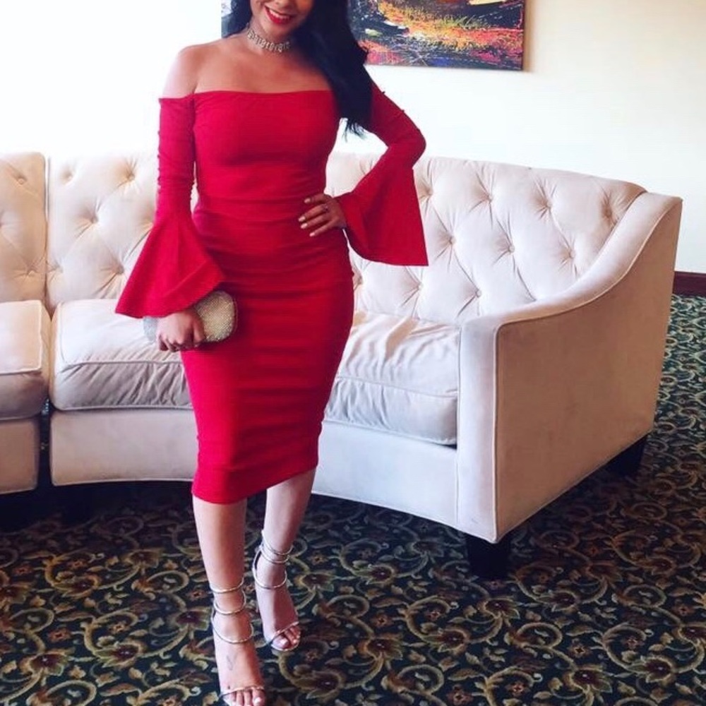 Red Midi Bell Sleeve boohoo Dress